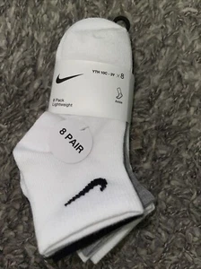 NWT Nike 8 Pairs Lightweight Black White Gray Ankle Socks Unisex Yth 10c-3Y - Picture 1 of 2