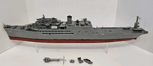 Vintage Revell H-362 USS Pine Island tender idrovolante - scala 1:462, costruito - Foto 1 di 9