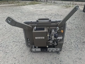 Elmo F16-250HL 16MM PROJECTOR - Picture 1 of 9