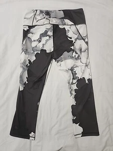 Under Armour Leggings HeatGear Compression Yoga Pants Womens Size Large New - Picture 1 of 7