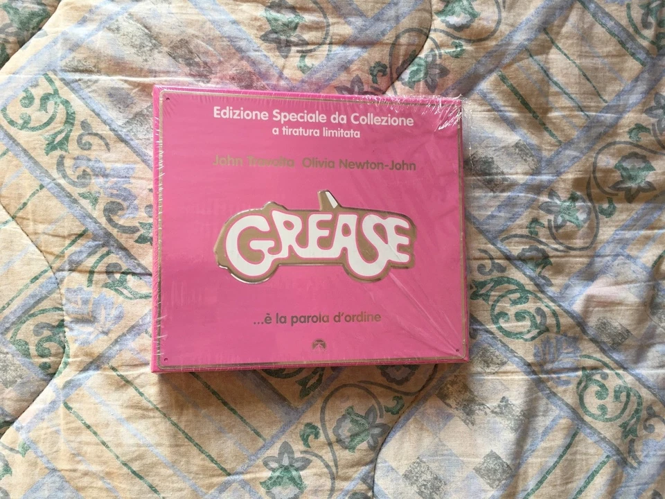 GREASE COFANETTO LIMITED EDITION DVD NUOVO MA NON SIGILLATO - Immagine 1 di 4