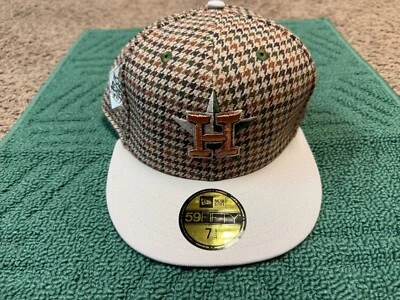 Houston Astros Houndstooth New Era 59Fifty Size 7 1/4 Baseball Hat - Image 1 of 4