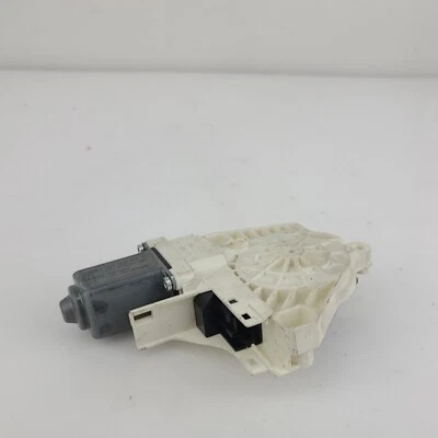 Motor puerta conductor trasero izquierdo audi b8 a4 s4 a3 a8 q3 q5 2012-2016 8k0959811a Foto 1 de 4