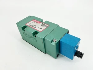 New Numatic 554BA400MP Solenoid Valve 24VDC .20A 150PSIG 554BA400MP000061 - No B - Picture 1 of 5