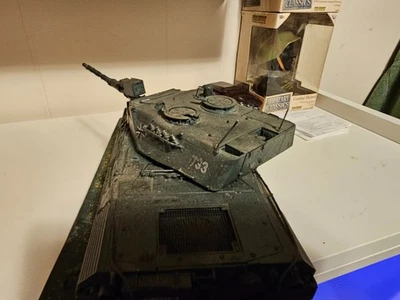 Heller 德国背心 - 豹 A4。 1/35 - 已经建成和风化  — 第 1/4 张图片