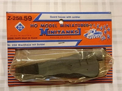 Military Guard House - Garitta e soldato - H0 Model Miniatures ROCO nr. Z-258.59 - Immagine 1 di 3