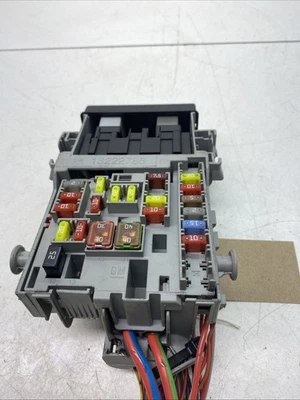 Vauxhall Astra Fusebox Dashboard Relay 2009-2015 J MK6 1.7 CDTi OEM 13222786 - Image 1 of 4