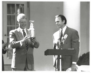 New York Rangers - Neil Smith - Officially Licensed 8x10 - with Bill Clinton - Picture 1 of 1