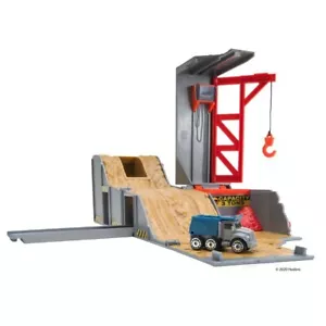 The Original Micro Machines Exclusive Vehicle Construction Expanding Playset New - Picture 1 of 4