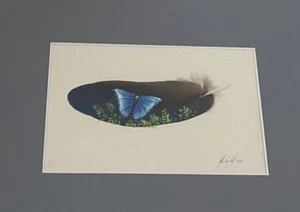 Mattierter und signierter handbemalter blauer Schmetterling mit Blättern auf Feder 2002 Neu! - Bild 1 von 10