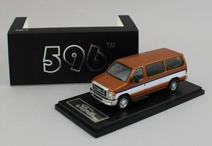 1:64 *596 DIECAST* COPPER & WHITE Ford E350 Econoline Passenger Van *NIB* - Picture 1 of 4