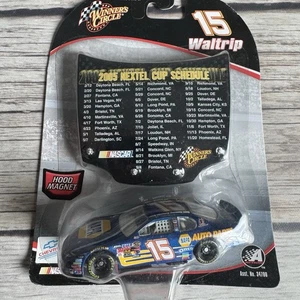 Winners Circle #15 Michael Waltrip 2005 NAPA W/ Hood Magnet NASCAR 1:64 - Picture 1 of 6