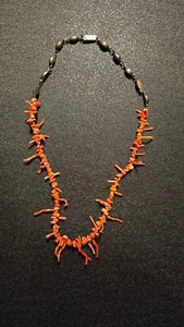 Collana Nativi Americani Ramo Corallo Vintage Argento Sterling con 10 Perline - Foto 1 di 11