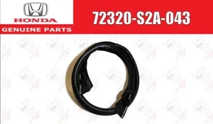 Honda S2000 AP1 AP2 Genuine Weatherstrip, Front. Roof Pillar 72320-S2A-043 OEM - Picture 1 of 16