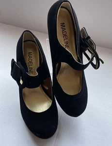 Woman’s Madeline Girl Black 8M Strap Closure 5” Gold Heel - Bild 1 von 15