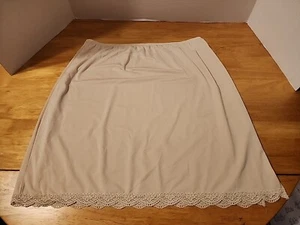 Womens Half Slip Size Large George Beige Polyester Blend Waist 32" Length 19" - Picture 1 of 10
