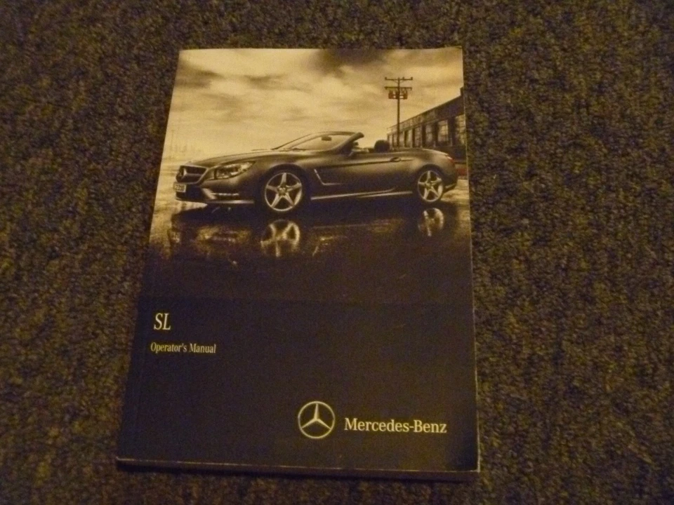 Mercedes Benz SL400 SL550 2016 y SL63 SL65 AMG convertible manual del operador del dueño Foto 1 de 1