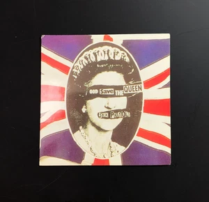 SEX PISTOLS GOD SAVE THE QUEEN UK PUNK BAND SID MUSIC UK VINTAGE sticker decal - Picture 1 of 4