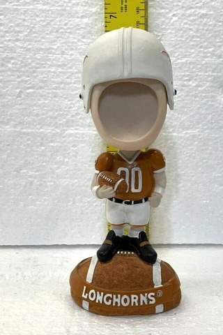 UT Longhorns #00 FOOTBALL 1 3/8" Round PHOTO BOBBLEHEAD NORTH STAR Collegiate Cover