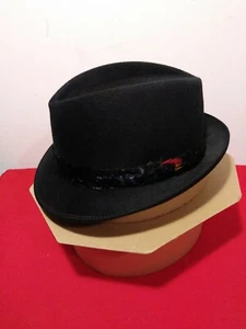 Vintage Dobbs Fifth Avenue Men's Black 100% Felt Fedora Hat size 6.5 - Picture 1 of 8