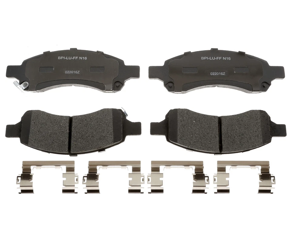 Juego de pastillas de freno de disco delanteras Raybestos 324EH43 para GMC Acadia Limited 2017 Foto 1 de 1