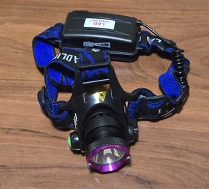 Superhelle Fire Beam LED T6 Stirnlampe Headlight Taschenlampe Kopflampe in USA - Bild 1 von 3