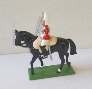  1988 Britains British Metal Calvary Soldier Mounted on Horse with Sword. 
