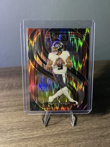 Panini Select 2024 - Michael Penix Jr. #110 negro y rojo Shock Prizm (RC) - Imagen 1 de 2