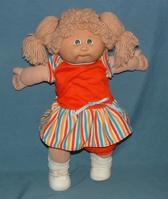 CABBAGE PATCH KIDS; GIRL DOLL - 1982 - COLECO - USED - Image 1 of 4