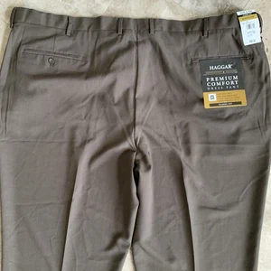 Haggar Premium Comfort Dress Pants Expandable Waist Brown Mens SZ 52x30 NWT - Picture 1 of 9