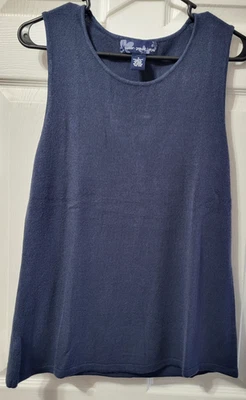 Camiseta sin mangas pequeña estilo Susan Graver azul marino cuello redondeado Foto 1 de 4