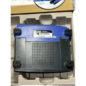 Linksys 4-Port 10/100 Wired Router (BEFSR41 v2) - Picture 1 of 3