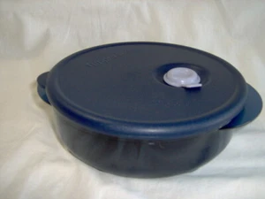 TUPPERWARE NEU VENT N SERVE RUND 1,75 C BELÜFTETE MIKROWELLENSCHÜSSEL WARME MAHLZEIT Reste - Bild 1 von 9