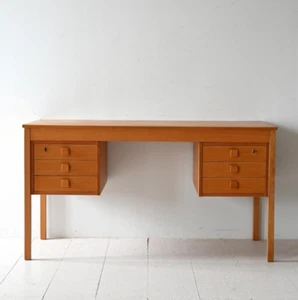 MidCentury Scrivania danese in teak chiaro, design vintage scandinavo, 60s - Foto 1 di 8