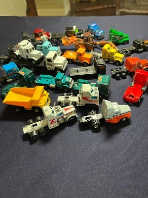 Lote de tractores de carretera vintage total de 24 Foto 1 de 4