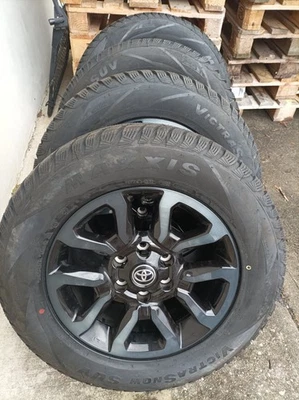 Neue Original Toyota Hilux Winterräder Maxxis 265/60R18 114V DOT25 - Bild 1 von 4
