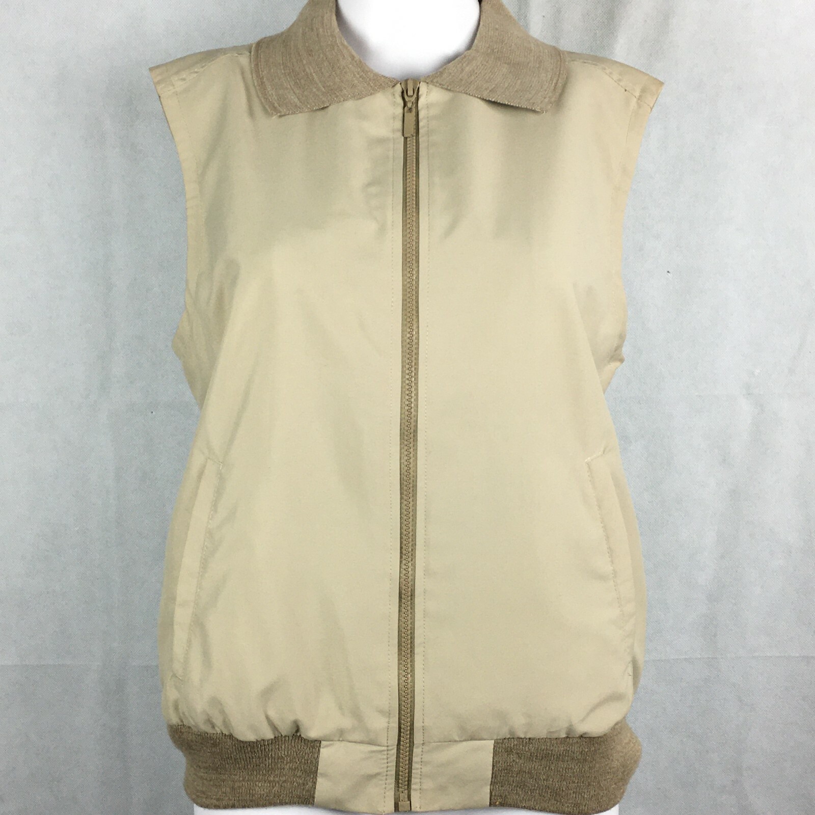 Full Zip Sleeveless Golf Vest 