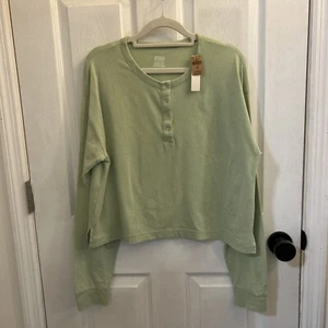 NWT Victoria Secret PINK Cotton Long Sleeve Crew Neck Shirt Green Size Small - Picture 1 of 18