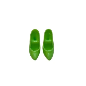 Barbie Puppenschuhe 70er Jahre Superstar Ära grün Skinny Heels Pumps - Bild 1 von 3