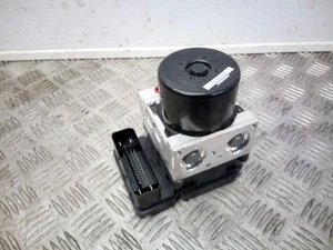 Volvo V70 07-16 ABS Pump Modulator 31329139 454746 - Picture 1 of 4