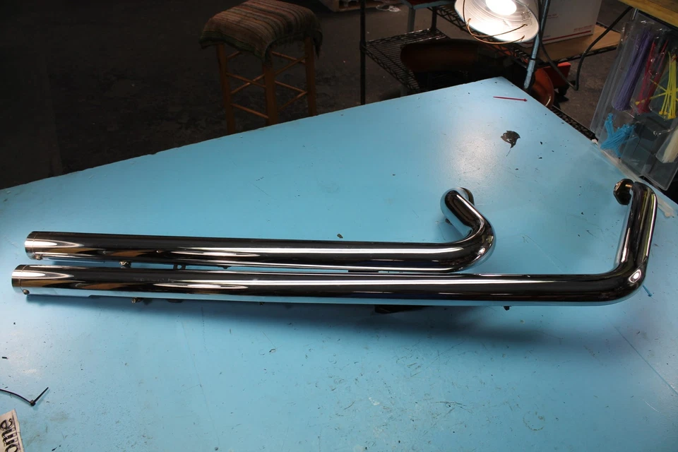 TUBO DE CABEZAL DE ESCAPE HARLEY-DAVIDSON DYNA FXDL FREEDOM PERFORMANCE 1456 98 Foto 1 de 4