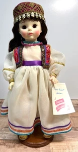 Madame Alexander Opera Serie Salome Puppe mit Box & Ständer - Bild 1 von 5