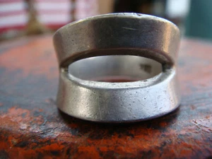 VINTAGE SILBERFARBENER SPALTBANDRING GRÖSSE 7 3/4 - Bild 1 von 7