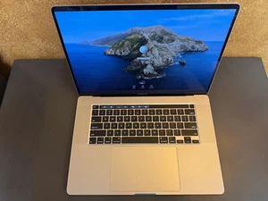 A+ MINT MacBook Pro 16-inch Silver 2019 2.4GHz i9 32GB RAM 1TB A2141 CATALINA - Photo 1/4