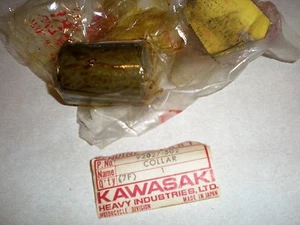 New NOS Genuine Kawasaki Collar JS 300 400 440 550 92027-502 - Foto 1 di 1