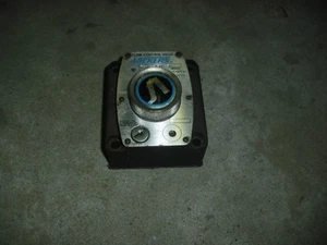 VICKERS FG-02-1500-50 FLOW CONTROL VALVE 420498 A99S - Picture 1 of 4