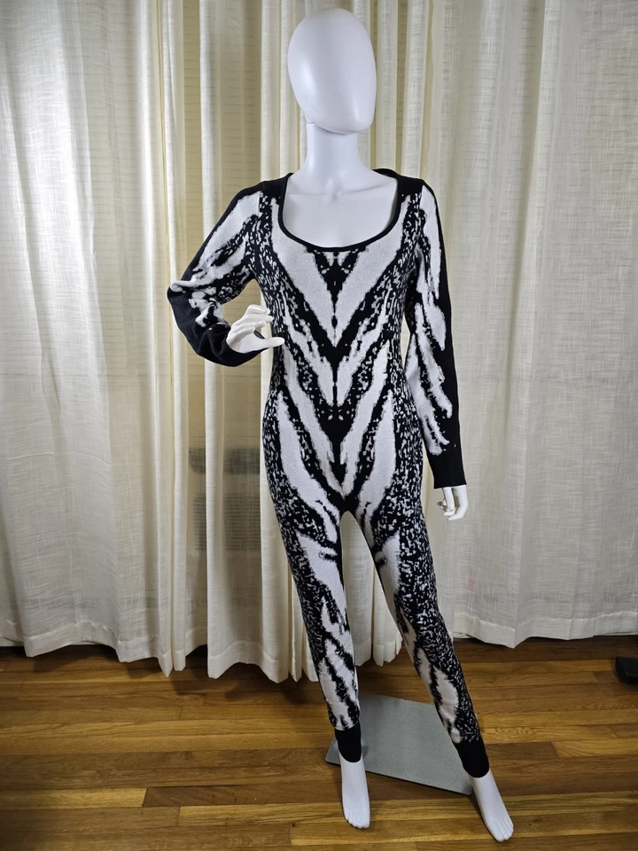 Women's Knit Zebra-Print Long sleeve Jumpsuit Black And Whirte Abstract Sz L - Image 1 of 4