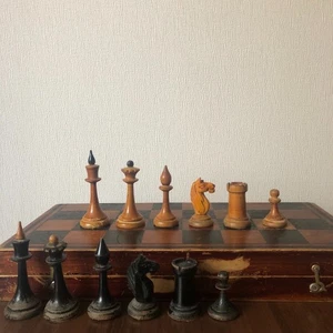 Vintage Soviet wooden chess set from the 1950s in Latvian style, rare chess set - Picture 1 of 14