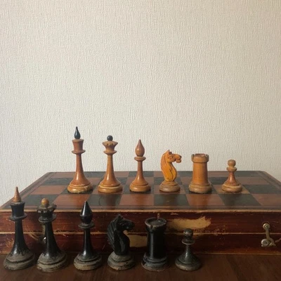 Vintage Soviet wooden chess set from the 1950s in Latvian style, rare chess set - Image 1 of 4