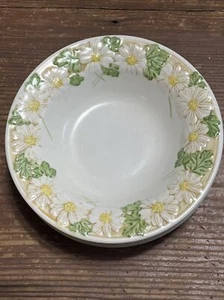Metlox Poppytrail Daisy 6 1/4" Dessert  Fruit  Berry Bowl Vintage Set Of 2 - Picture 1 of 4